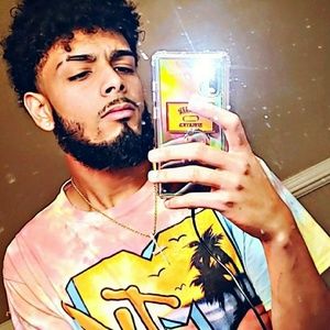 Meet your Posher, Devin